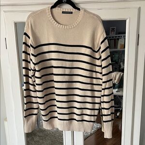 BRANDY MELVILLE oversized black and cream sweater